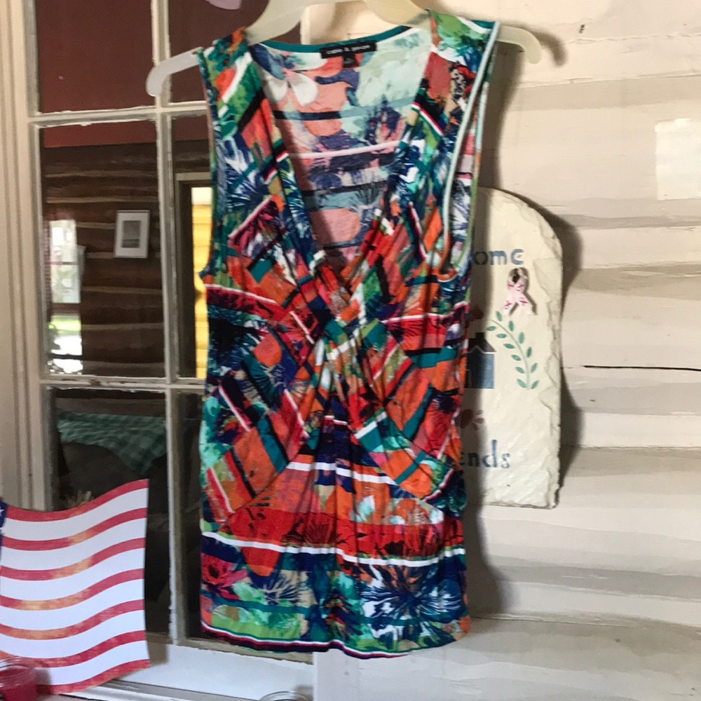 Comfy sleeveless colorful tank top.